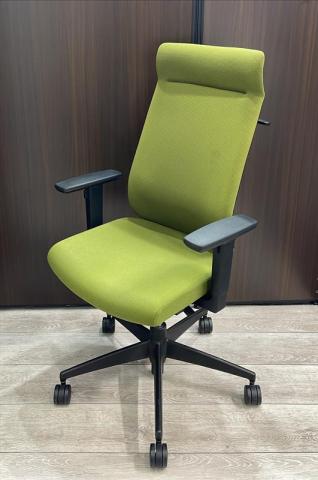 【中古】ウィザード2  コクヨ（KOKUYO） 肘付ハイバックチェア