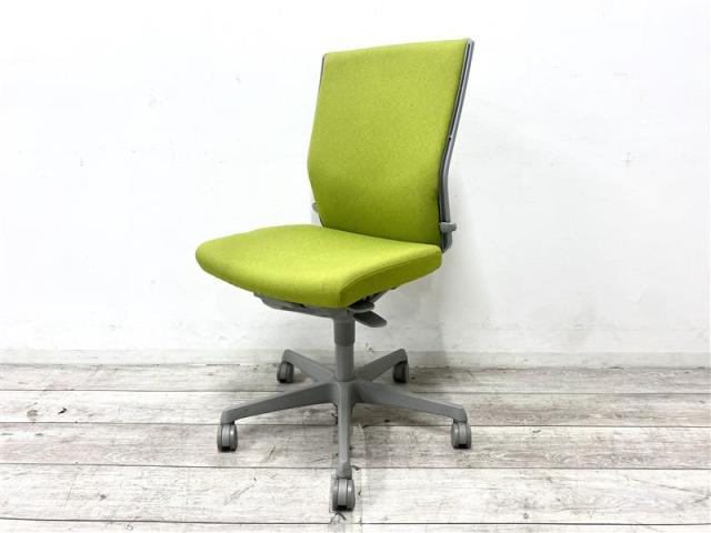 【中古】エスクード  オカムラ（okamura） 肘無ハイバックチェア