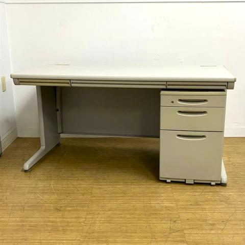 オカムラ SDシリーズ 疑似的な片袖机セット(平机+3段ワゴン) W1400のゆったりめサイズ ニューグレー 配線収納に配慮したデスクシステム【愛知・名古屋・豊田・静岡・浜松】