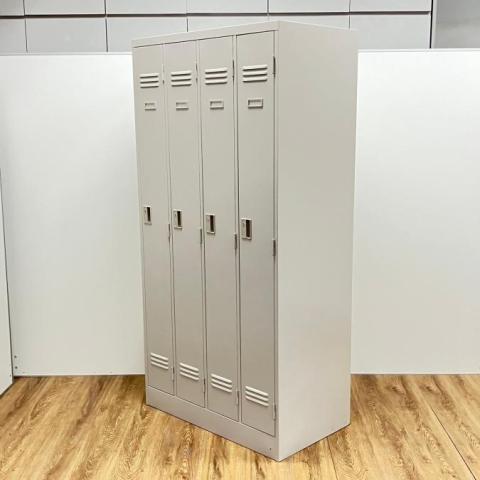 【中古】J型  イトーキ（ITOKI） 4人用更衣ロッカー