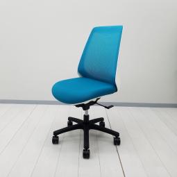 【新古品】【理想的な作業姿勢をキープ！デスクに納まりの良いコンパクトメッシュチェア！】■イトーキ(ITOKI)製　ノナ(nona)チェア　ハイバック　肘無　背面メッシュ　■ブルー×ホワイトシェル　【NI】【関東倉庫在庫品】【弊社使用欄：A01102184】