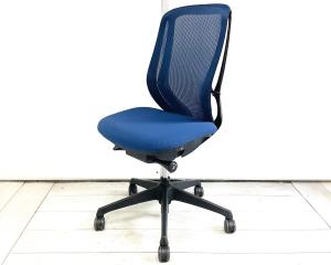 【前傾チルト機能付き】【オカムラ製品で最も人気を集める高機能チェア！】■オカムラ(okamura)製　シルフィー(Sylphy)チェア　肘無ハイバック　背面メッシュ　■ブルー
