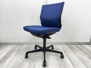 【長時間のデスクワークもランバーが快適にサポート！オフィスの定番チェア！起業や入替に！】■オカムラ(okamura)製　エスクード(ESCUDO)チェア　ローバック　■ランバーサポート付き　■ダークブルー×ブラックシェル【入替セールにつき20%OFF！】