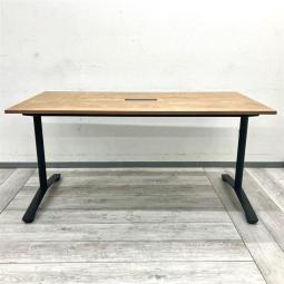 【来客・打ち合わせなど入替にオススメ！W1500のミーティングテーブルが入荷！】■イトーキ（ITOKI）製　ノットワーク（knot Work）シリーズ　ミーティングテーブル　角テーブル　会議机　配線口有　W1500×D750㎜　■天板：木目ナチュラル / T字脚：ブラック
#岐阜 #愛知 #三重 #静岡 #福井 #石川 #富山 #滋賀