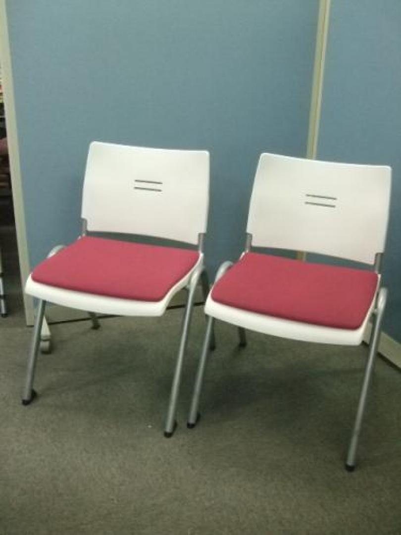 お得なスタックチェア2脚セット【セット商品】【会議チェア】
                                    中古
            