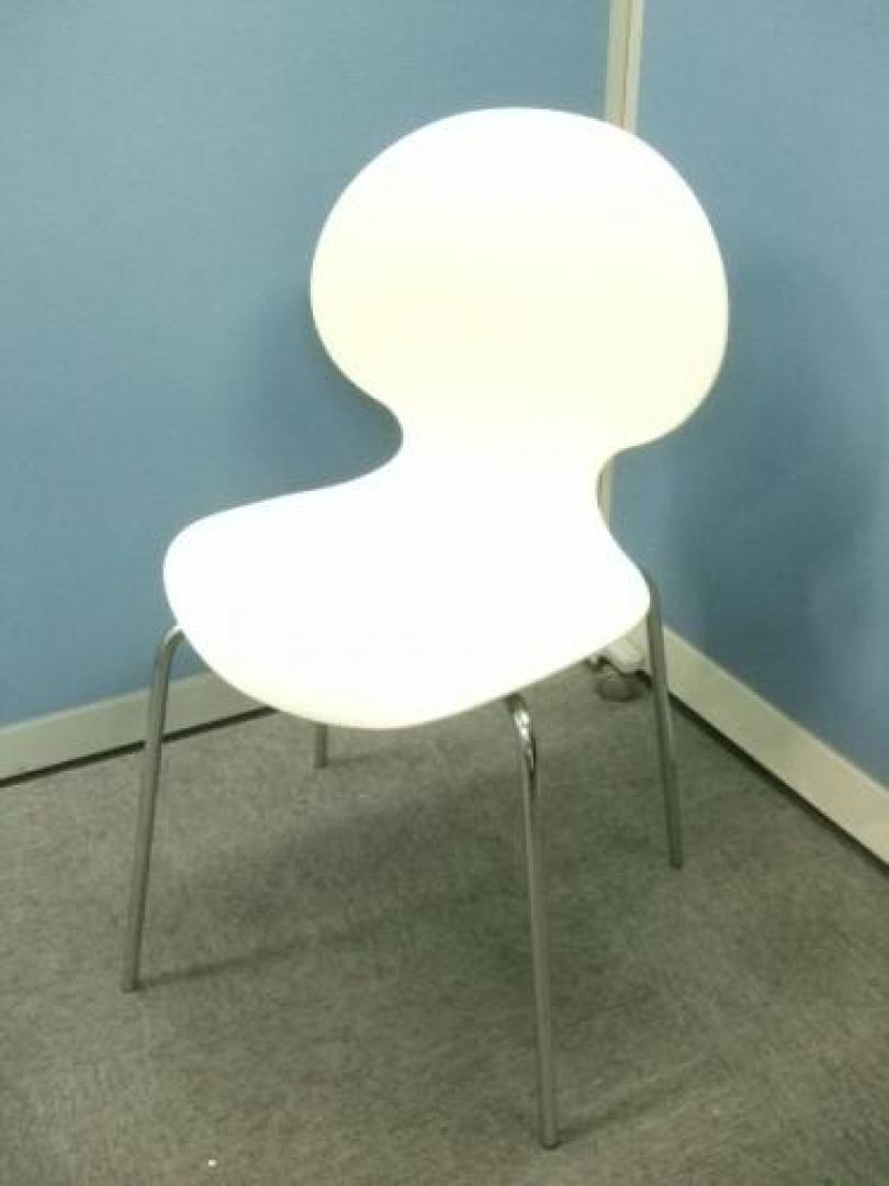 スタックチェア【会議チェア】
                                    中古
            