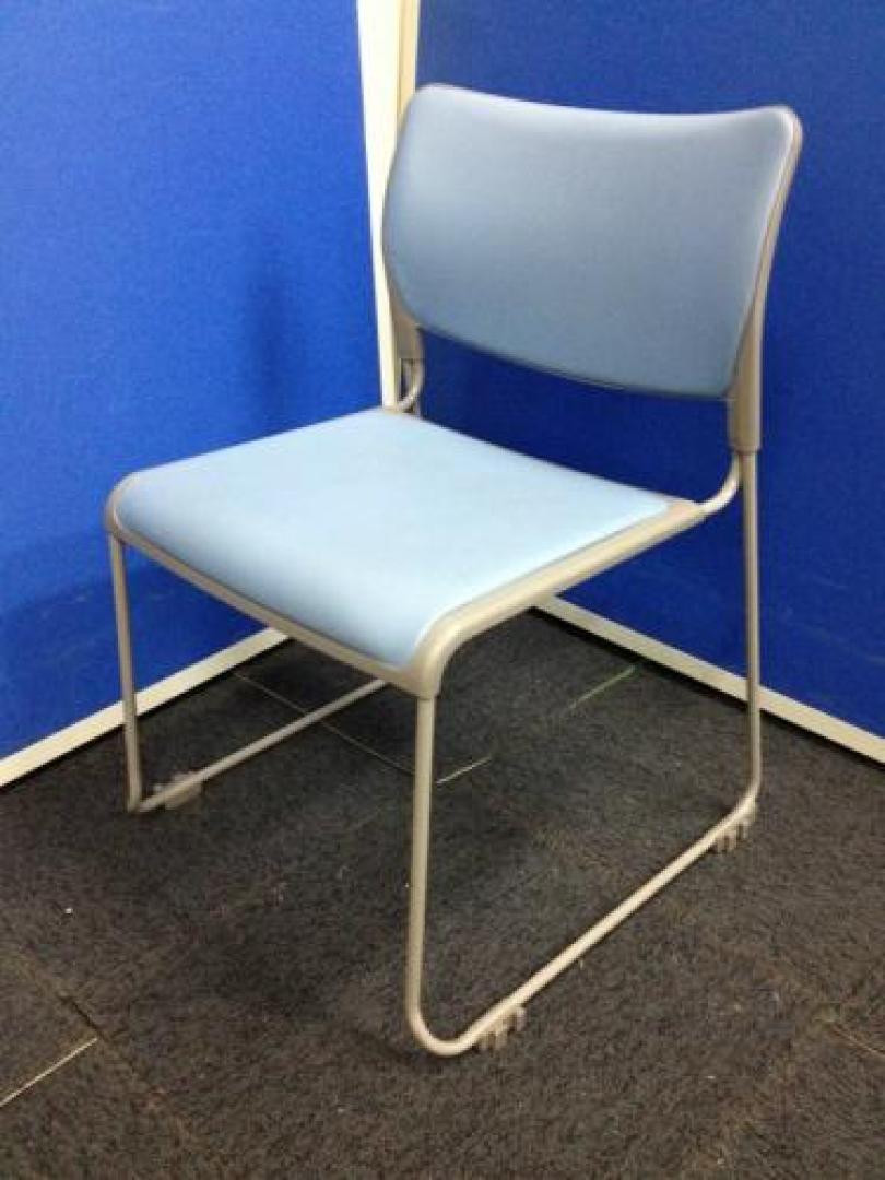 8/16在庫【残り3脚】スタッキングチェア！色は・・・ぶるぅぅぅぅぅーーーーー！！！！！！【会議チェア】
                                    中古
            