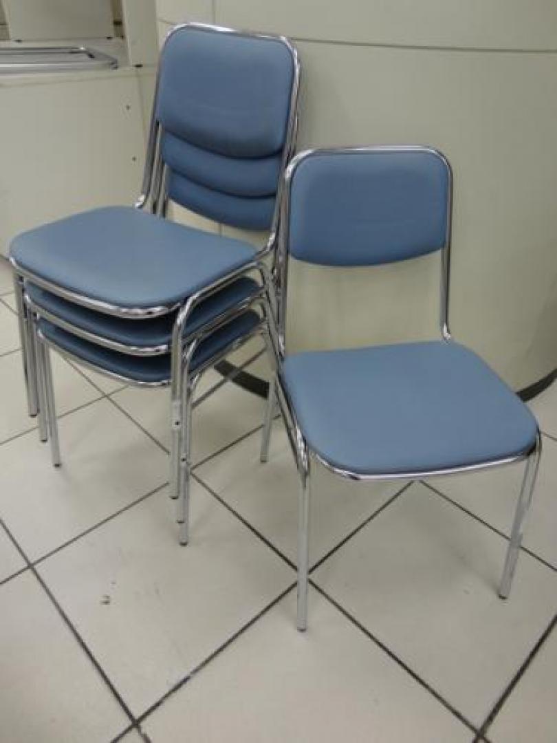 ■オカムラ製　スタッキングチェア　8102ＤＺ-p　【セット商品】【会議チェア】
                                    中古
            