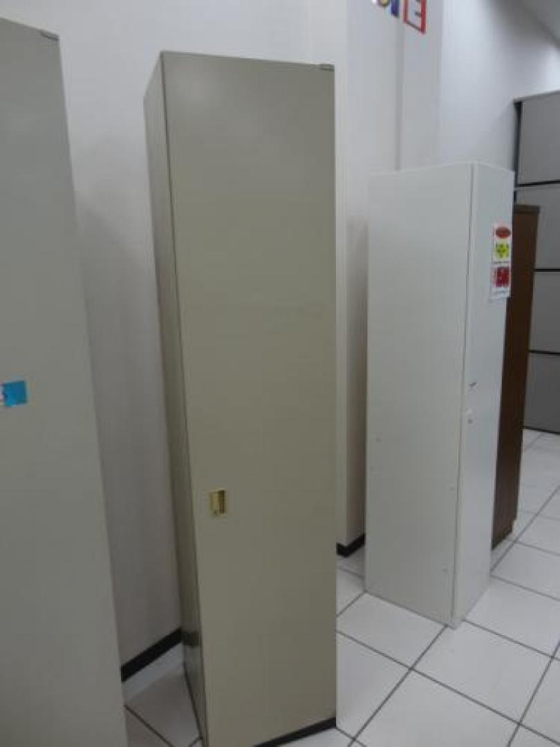 コクヨ製　片開き書庫【ぞくぞく】　
                                    中古
            