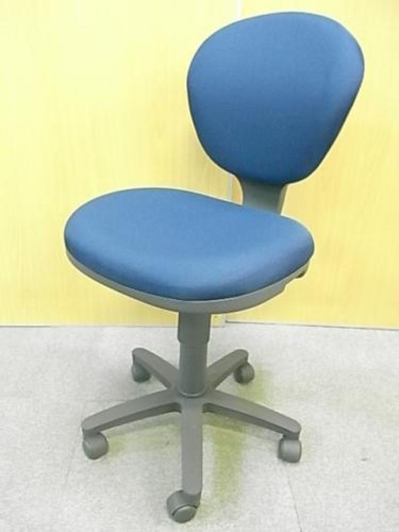 【新品！】■事務用　ＯＡチェア　肘無し　■シンプルなブルーカラーで使いやすい！【OAチェア】
                                    新品
            
