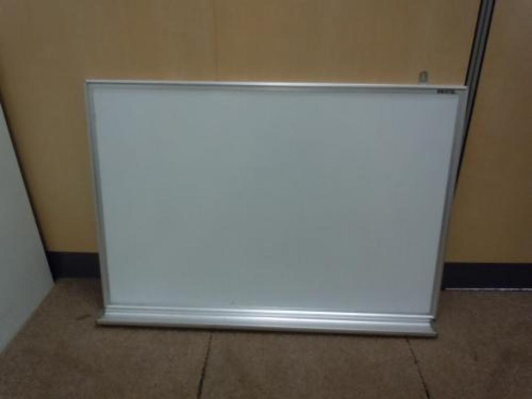 【お買得商品】　■　壁掛けタイプのホワイトード入荷しました　■　
                                    中古
            