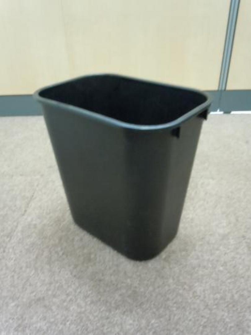 【ごみ箱】　ブラック　　■　あると便利！！
                                    中古
            