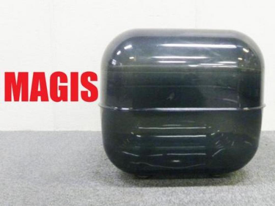 マジス･MAGIS　マルセル・ワンダース　pebbles　【Dchair】【Dcabinet】
                                    中古
            