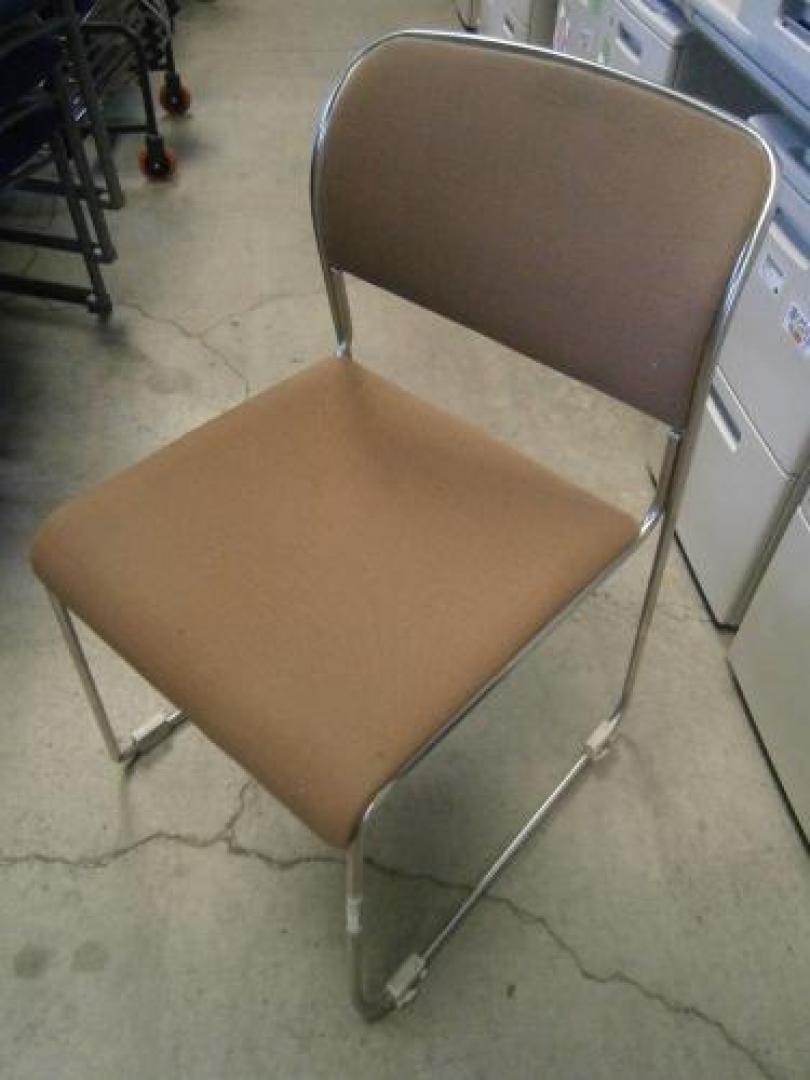 【セット商品】スタッキングチェア4脚セット【会議チェア】
                                    中古
            
