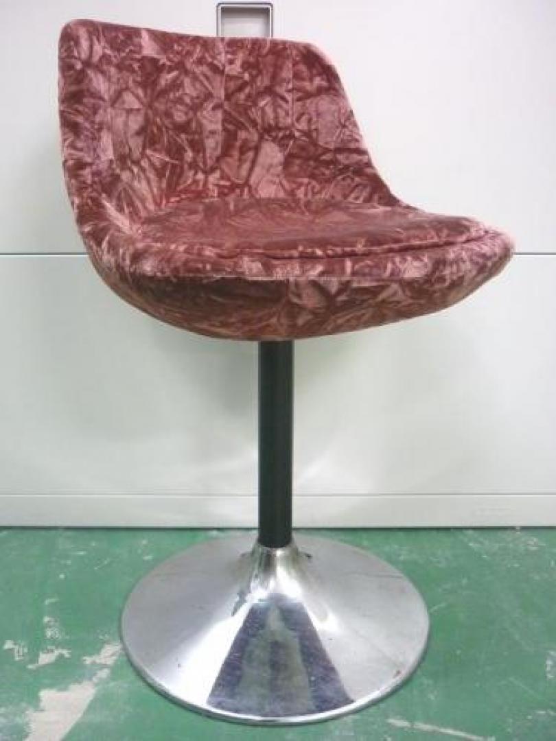 ベルベットっぽいカウンターチェア☆<br>
オシャレな雰囲気と空間を生み出す!?
                                    中古
            