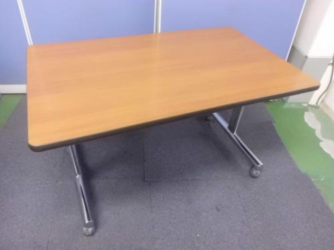 【W1200/D750】　珍しいタイプのサイドスタックテーブルです！
                                    中古
            