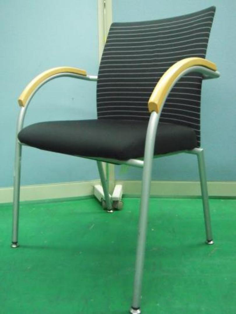 【デザイナーズ家具】■オーストリア製■wiesner hager製■ミーティングチェアー！【会議チェア】
                                    中古
            