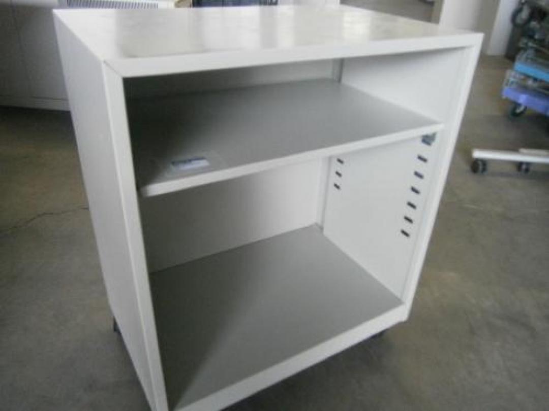 【プリンター台】キャスター付です。
                                    中古
            