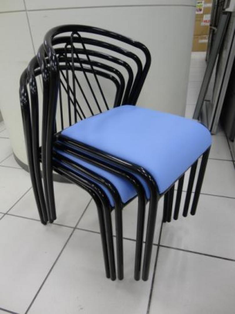 スタッキングチェア　4脚セット　【会議チェア】
                                    中古
            