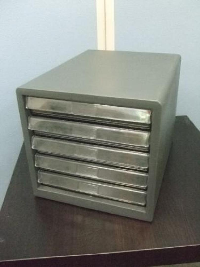 アイリスオーヤマ製レターケースE型
                                    中古
            