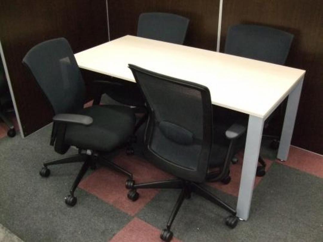 【セット商品】ミーティングテーブル＋エトスチェアセット【コクヨ】【会議チェア】
                                    中古
            