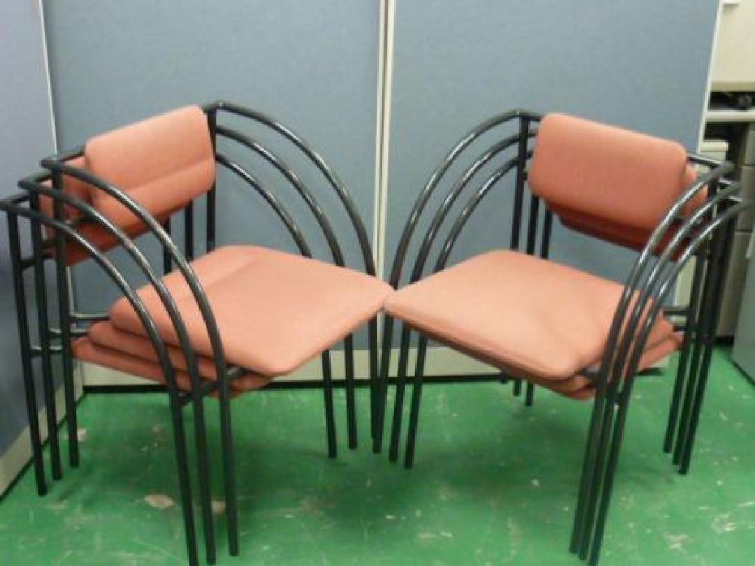 スタッキングチェア【会議チェア】
                                    中古
            