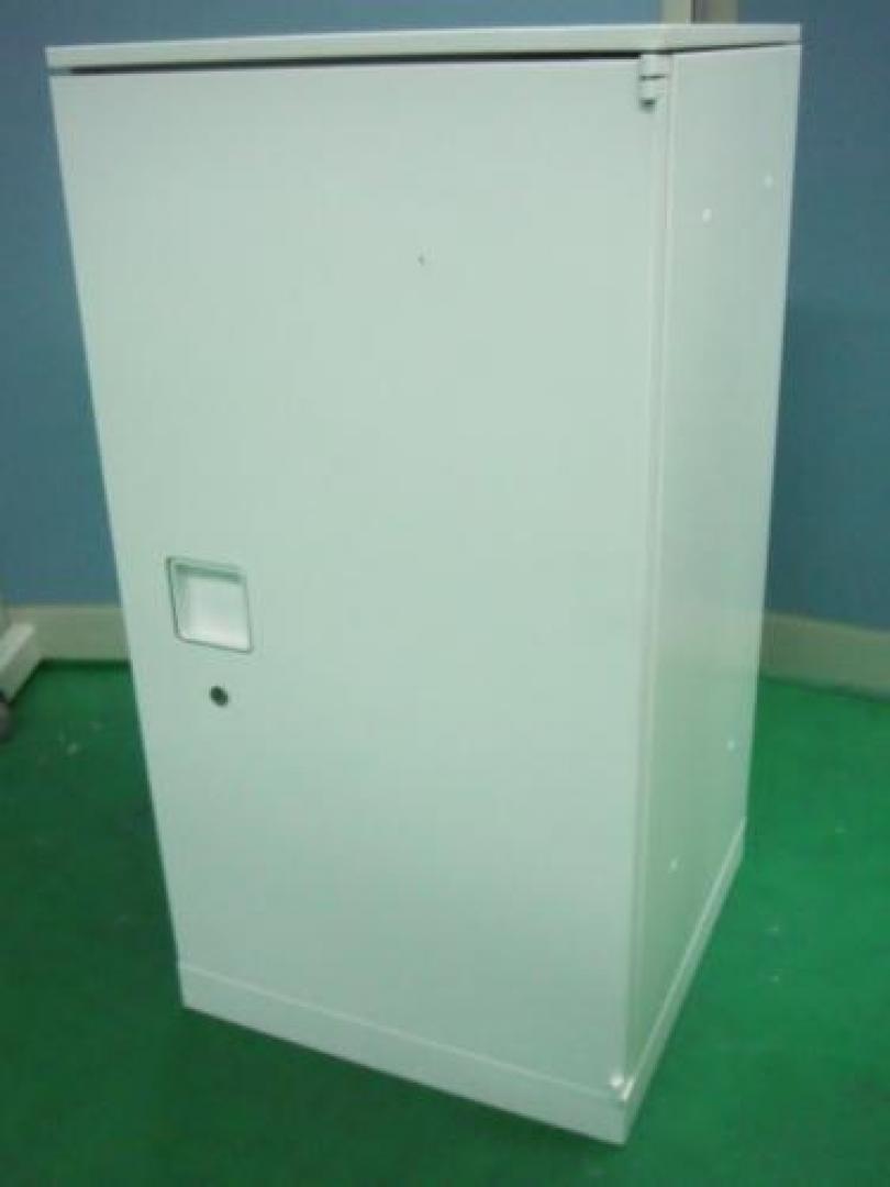 okamura製■片開き書庫■省スペースで収納力も抜群！！■ロッカーとしても代用出来る?!
                                    中古
            