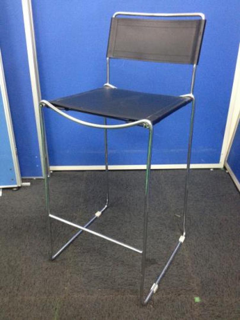 9/20在庫情報【ハイチェア】【カウンターチェア】【スタッキングチェア】【ブラック】
                                    中古
            