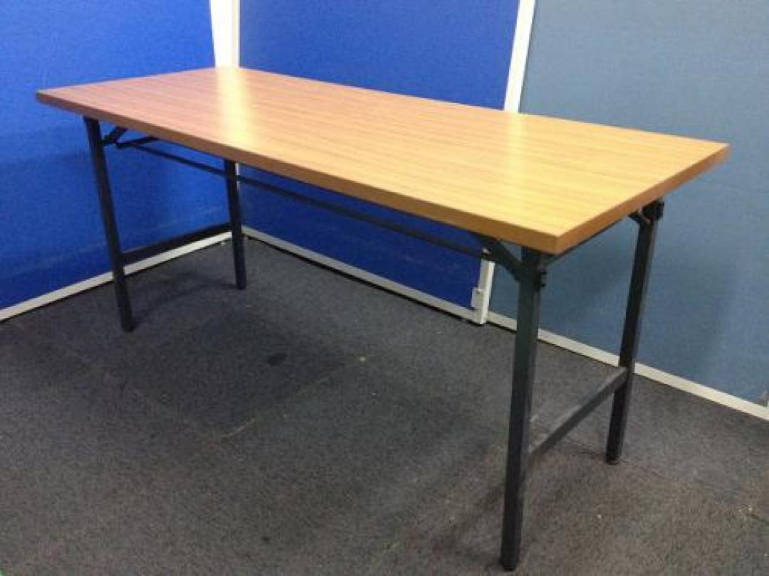 10/8在庫情報【折りたたみテーブル】【木目】【イトーキ】【ITOKI】
                                    中古
            