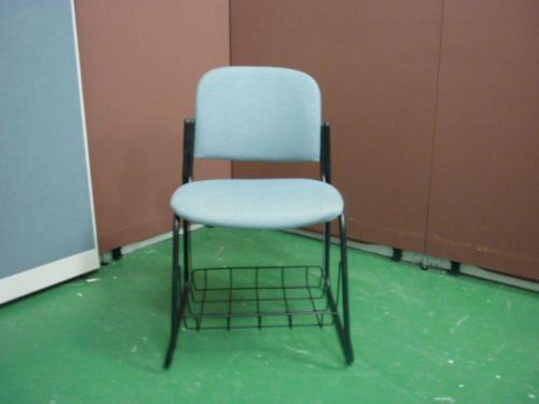 スタッキングチェア（かご付）【会議チェア】
                                    中古
            