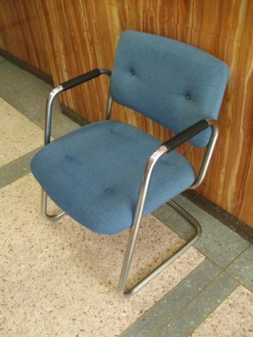 【steelcase】ミーティングチェア【特価品】【会議チェア】
                                    中古
            