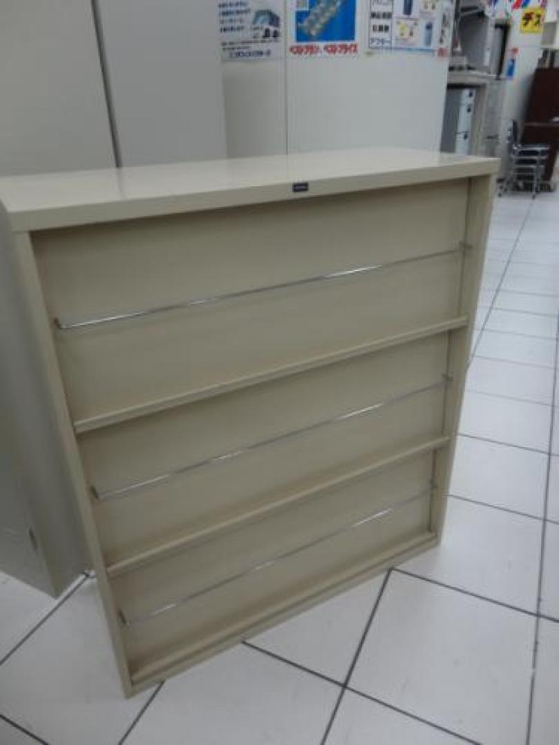 内田洋行製　雑誌架　W1000タイプ
                                    中古
            