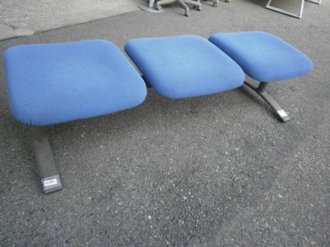 【3人掛けロビーチェア】ロビー・休憩所でのご使用はいかがでしょうか。
                                    中古
            