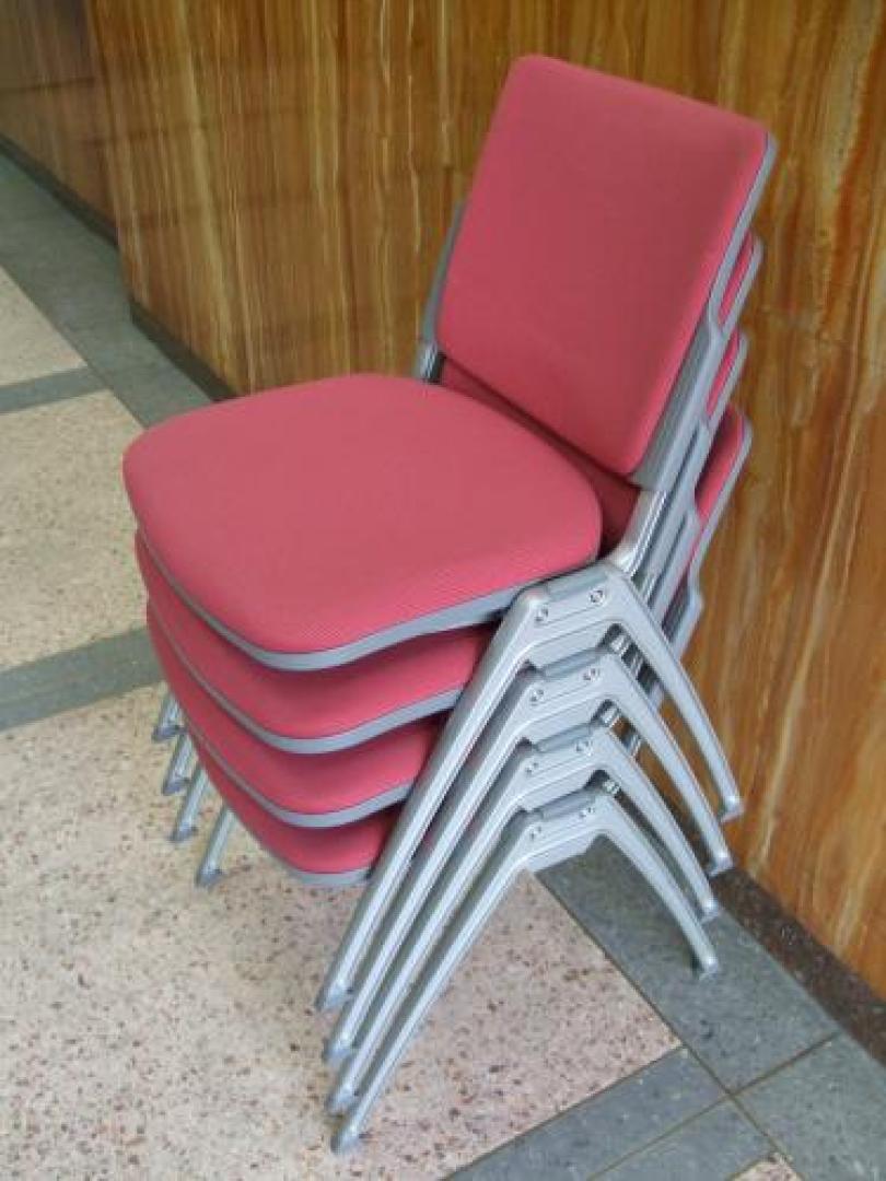 【良品：キレイです】【uchida】内田洋行製ミーティングチェア４脚セット【セット商品】【会議チェア】
                                    中古
            