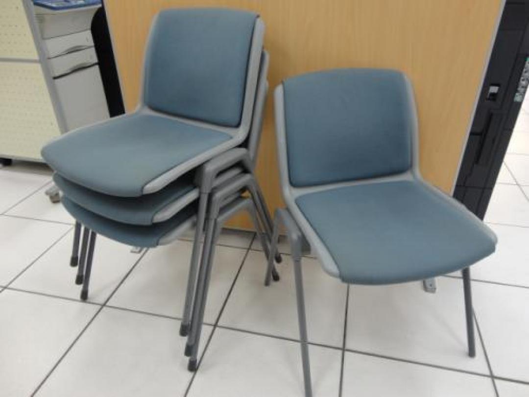 ■イトーキ製　スタッキングチェア【セット商品】【会議チェア】
                                    中古
            