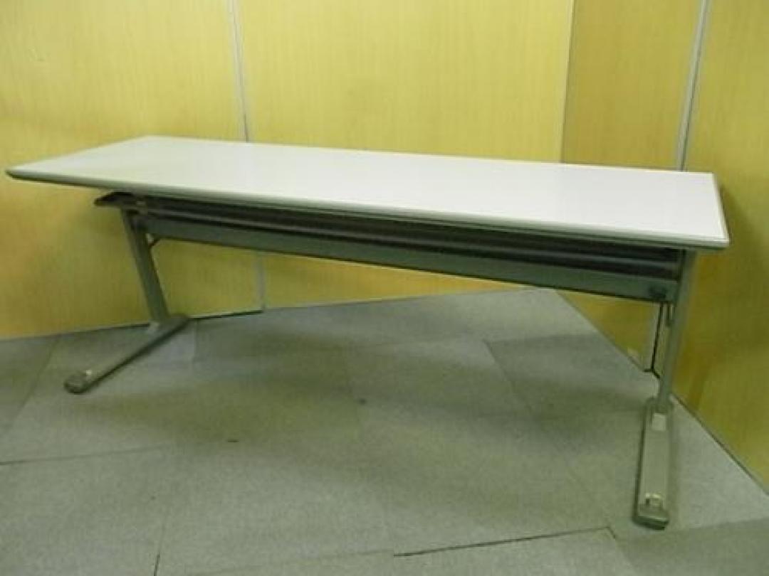 【収納に便利☆】オカムラ製　サイドスタックテーブル〜大きいテーブルもキャスターつきだから移動に便利〜
                                    中古
            