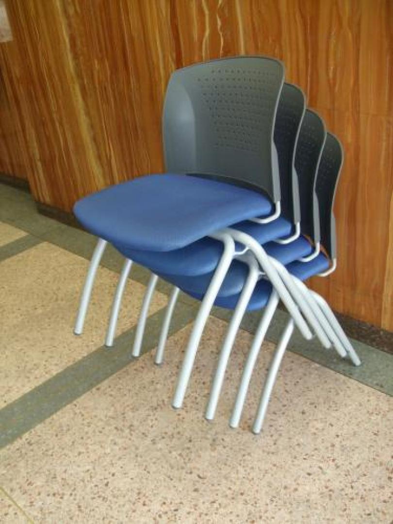 【セット商品】ミーティングチェア４脚セット【会議チェア】
                                    中古
            