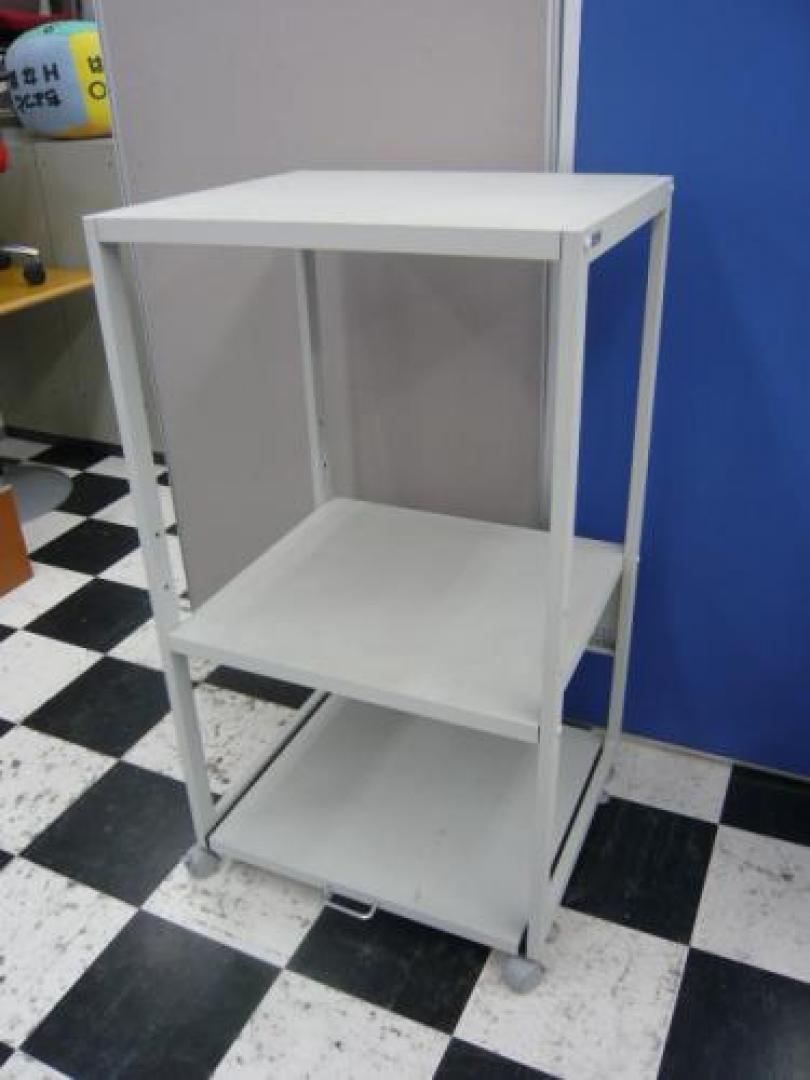 ■おつとめ品■プリンター台が入荷。これ1台あればラックの変わりにもなるので、とっても便利。
                                    中古
            