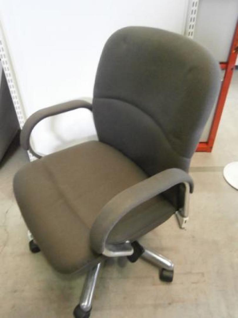 内田洋行【ミーティングチェア4脚セット】【会議チェア】
                                    中古
            