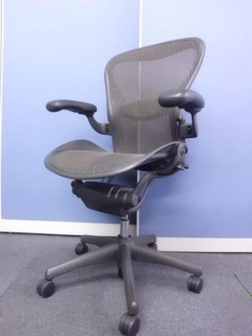 【訳あり/ロッキング不良】ハーマンミラー アーロンチェア ランバーサポート スタンダード Ｂタイプ フル装備 
                                    中古
            