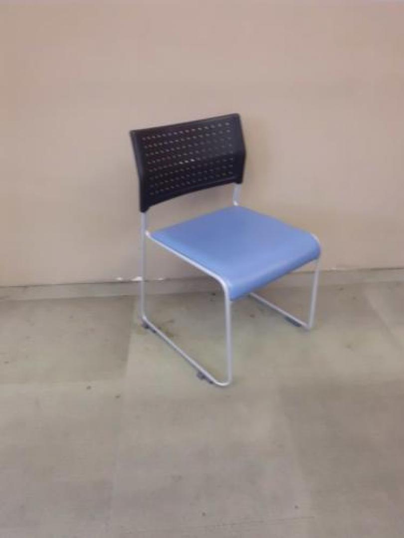 【スタッキングチェア】大量在庫有り!!会議室や休憩スペースにまとめていかがですか？【会議チェア】
                                    中古
            