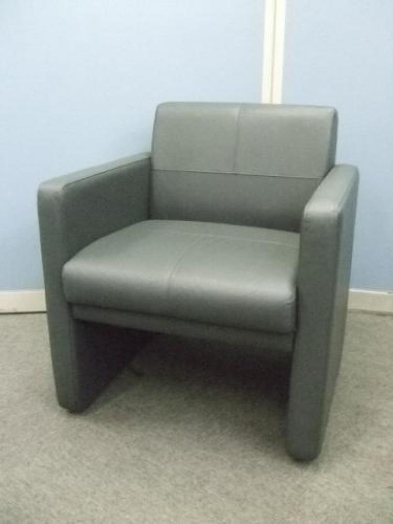 中古】 コクヨ/KOKUYO アームチェア 69877 - 中古オフィス家具なら