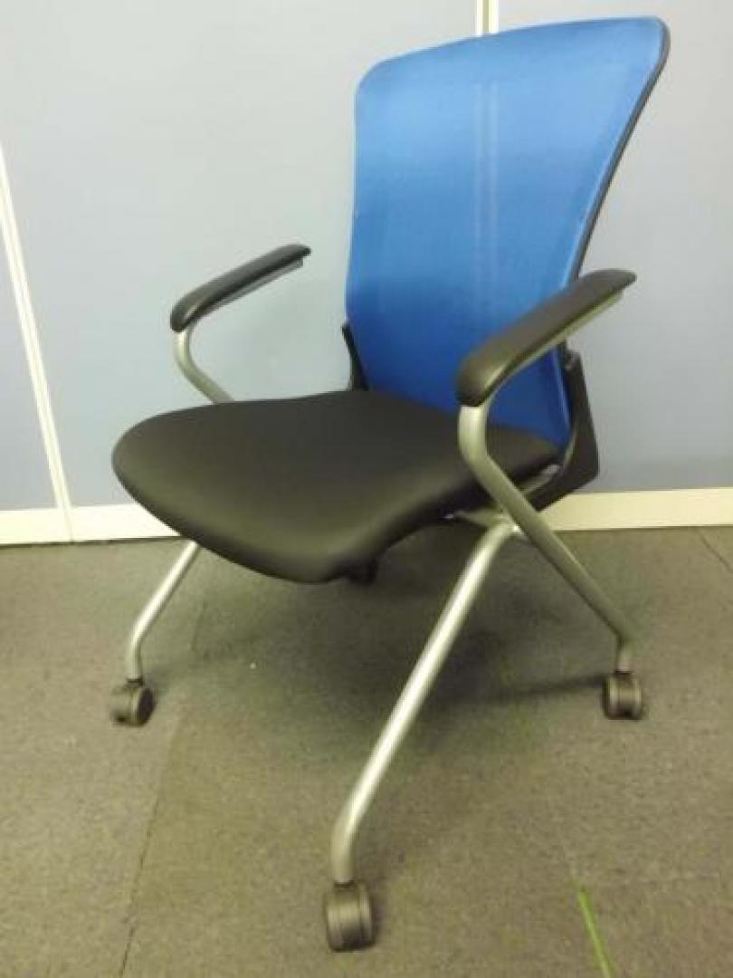 【オシャレ感】どこにでも合うスタイリッシュなデザインです！
                                    中古
            