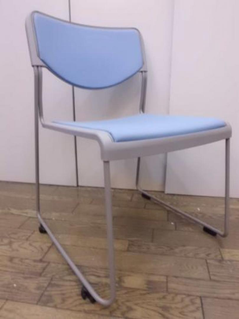 【イトーキ製・KLT】京都東寺店は、掘り出し物大放出！定期的にお買い得品を発信！【会議チェア】
                                    中古
            