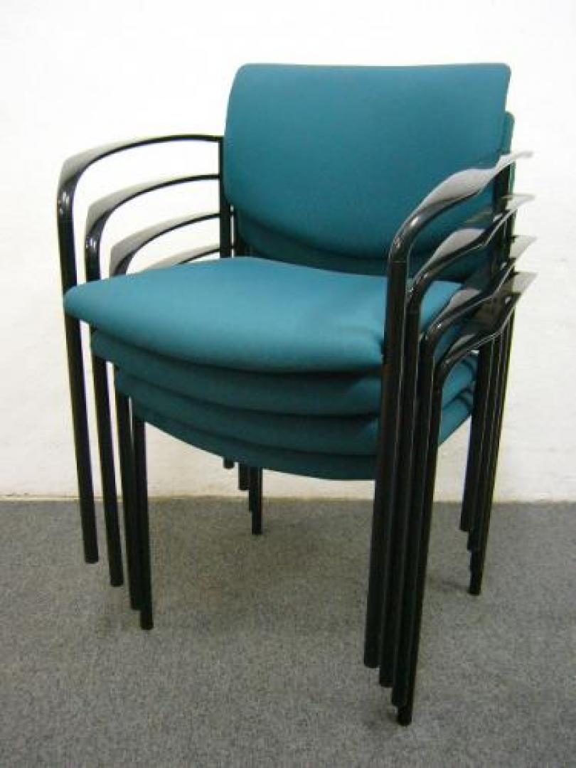 【新着入荷速報!肘付で重ねられるイス4脚セット!】■メーカー：スチールケース　■タイプ；スタッキングチェア（上に重ねる）　■特徴：この手のイスで肘付は珍しいです！！【会議チェア】
                                    中古
            