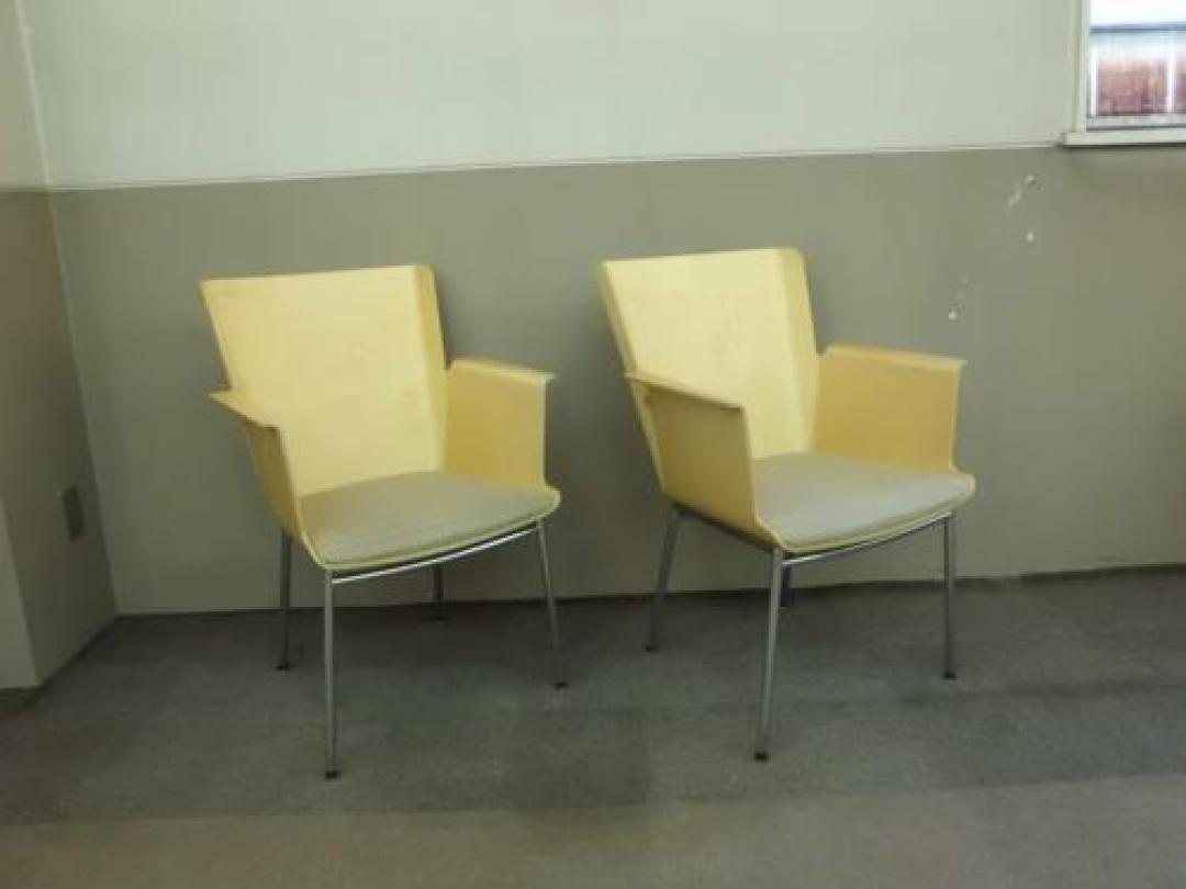 ミーティングチェア　２脚セット【会議チェア】
                                    中古
            