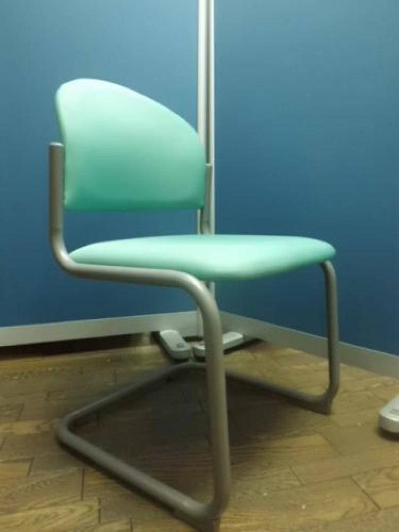 【ナイキ】　ミーティングチェア【会議チェア】
                                    中古
            