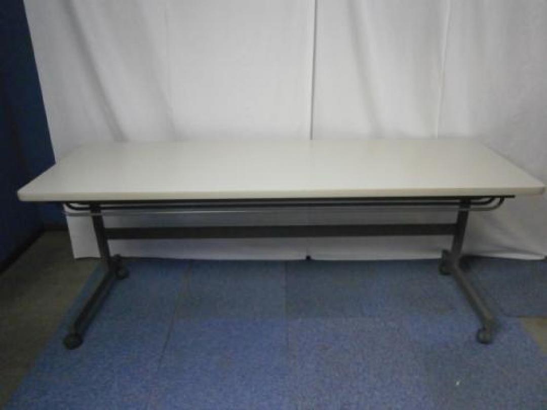 【ぞくぞく】ITO【スタックテーブル】会議用でいかがでしょうか。【長机】【折りたたみテーブル】
                                    中古
            