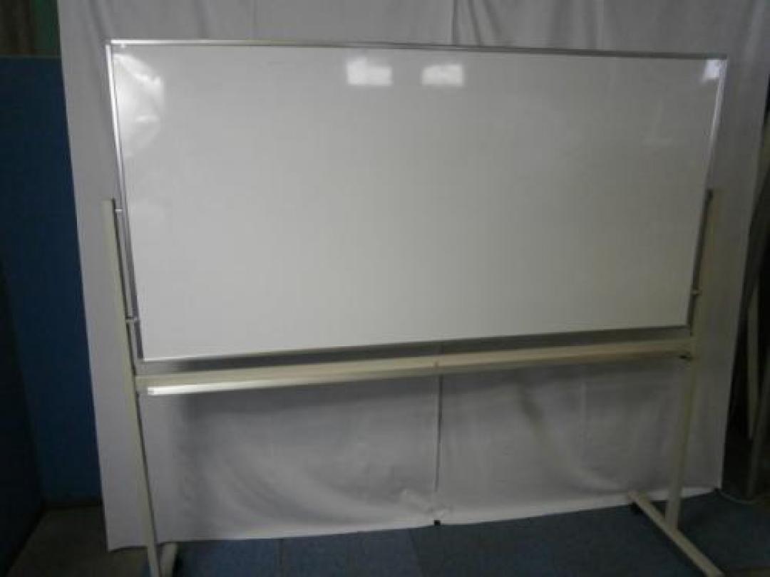 【脚付き両面ホワイトボード】
                                    中古
            