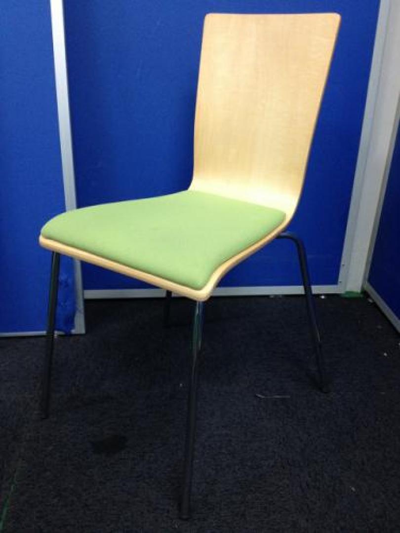 10/23在庫情報【スタッキングチェア】【グリーン】【木製】【会議チェア】
                                    中古
            